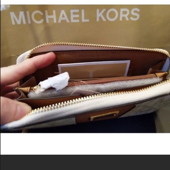 Michael Kors Cream and Brown Wallet - Picture 3 of 5